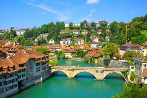 دانلود پاورپوینت آشنایی با کشور سوئیس