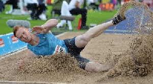 دانلود پاورپوینت درباره پرش طول(با توضیحات کامل)