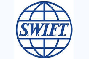 دانلود پاورپوینت آشنایی با سوئیفت(تعاریف،مفاهیم،کارکردها،مزایا،چالش ها)